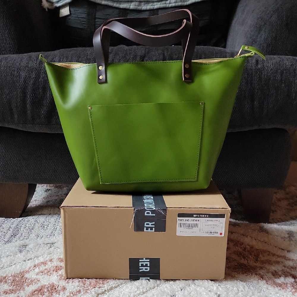 Portland Leather Goods | Large Zipper Tote